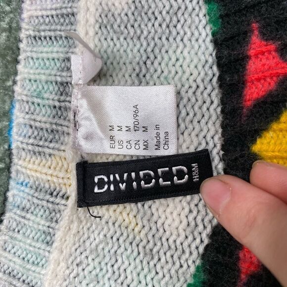 H&m | Print Crop Sweater - Picture 2 of 4